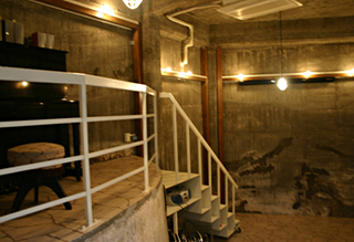 1f-002.jpg